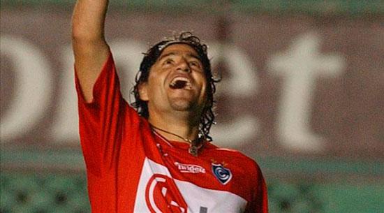 El goleador peruano, Sergio Ibarra. Foto: EFE