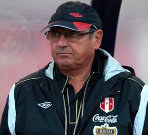 Sergio Markarián, director técnico de la Selección Peruana de fútbol. Foto: EFE