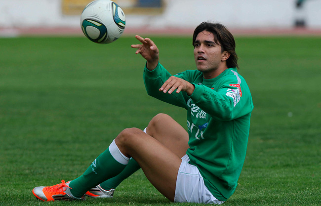 El goleador Marcelo Martins Moreno en una de las prácticas de la selección boliviana. Foto: EFE
