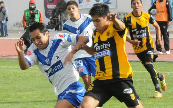 San José recibirá a The Strongest este jueves 8, en el estadio Jesús Bermúdez de Oruro. Foto: ABI