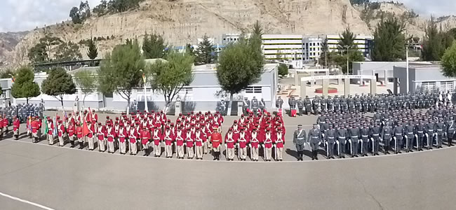 Celebracion de los 202 años del Ejército boliviano. Foto: ABI