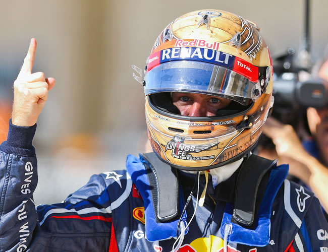 El piloto alemán Sebastián Vettel, festeja su pole obtenida en el Gran Premio de Estados Unidos. Foto: EFE