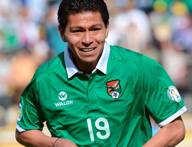 El delantero de la Selección de Bolivia, Carlos Saucedo. Foto: EFE
