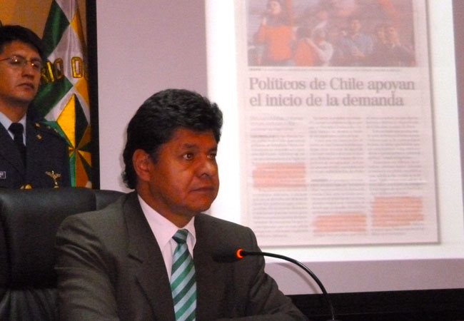 Rubén Saavedra, ministro de Defensa de Bolivia. Foto: ABI