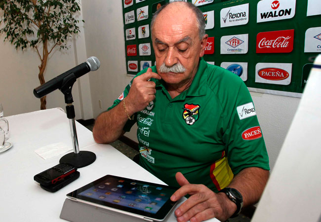 Xabier Azkargorta, director técnico de la Selección de Bolivia. Foto: EFE