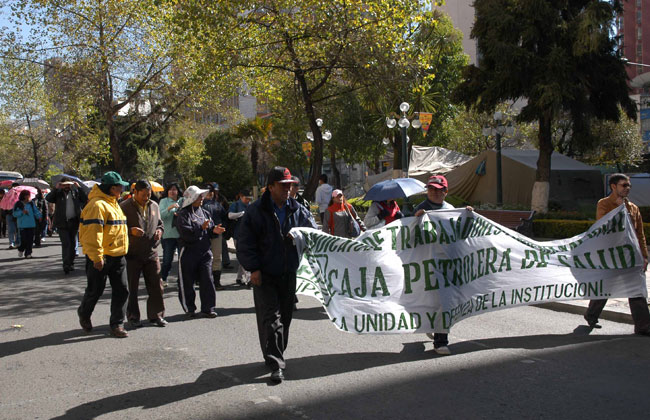 Protestas de los trabajadores en las calles de La Paz. Foto: ABI