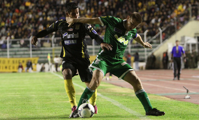 El inicio del campeonato Apertura 2013-2014, en riesgo por deudas de algunos clubes con sus jugadores. Foto. Foto: ABI