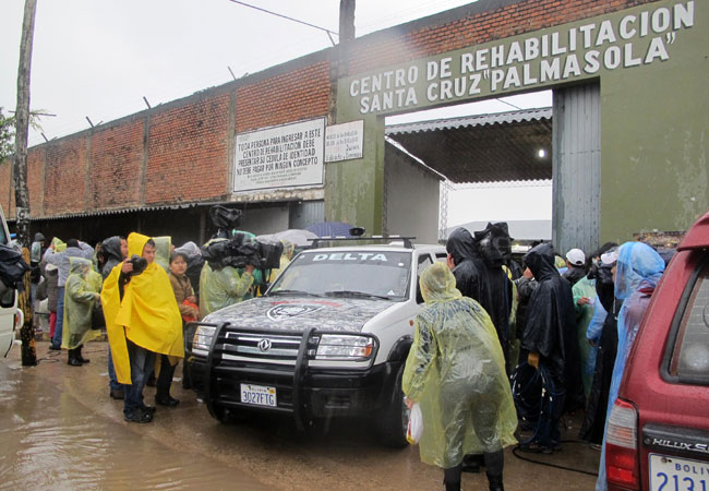 Portada del penal de Palmasola, en la ciudad de Santa Cruz. Foto: ABI