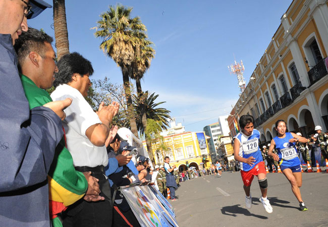 El presidente Evo Morales, participó en la Carrera Pedestre de Cochabamba. Foto: ABI