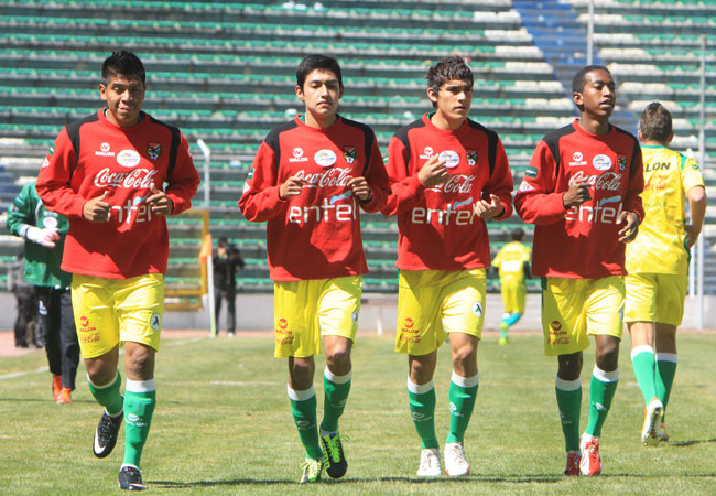 Jóvenes valores, esperan su oportunidad en la selección boliviana. Foto: ABI