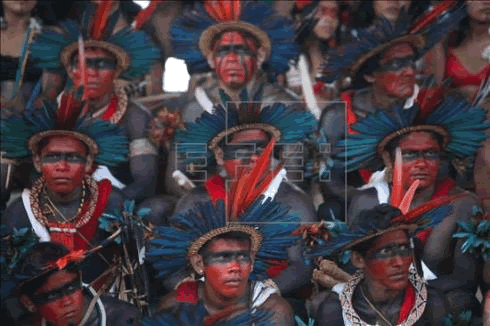 magen de archivo de indígenas brasileños. Foto: EFE