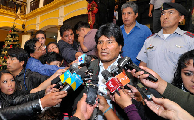 El presidente Evo Morales comenta que la comisión de Odesur dará un reporte positivo para la postulación de Cochabamba a los Juego Suramericanos 2018. Foto: ABI