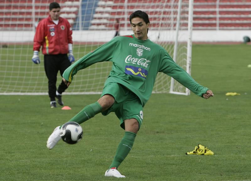 Ricardo Pedriel cambia al Sivasspor turco por el Bolívar. Foto: EFE