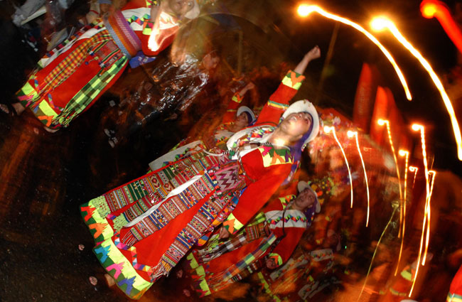Baile del Tinku en el Jisk'a Anata en La Paz. Foto: ABI