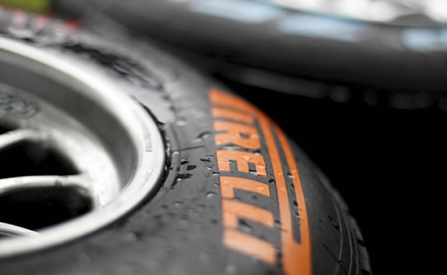 Neumáticos medio y blando para el GP de Baréin. Foto: EFE