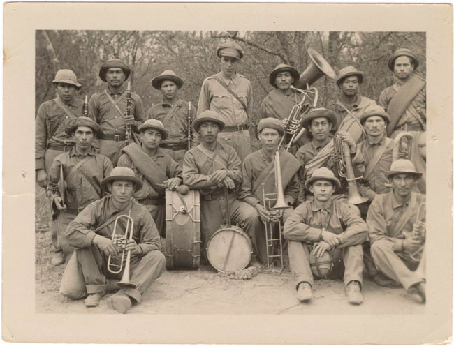 Una banda de música compuesta por soldados paraguayos que participaron en la Guerra del Chaco. Fotografía sin fechar cedida por el Museo de la Fundación Carlos A. Pusineri Scala. Foto: EFE