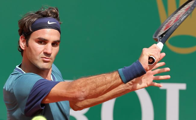 Federer se impone a Djokovic y vuelve a la final, que jugará ante Wawrinka. Foto: EFE