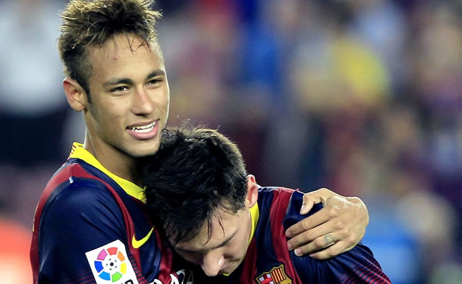 Eduardo Galeano dice que Messi y Neymar son "verdaderos milagros". Foto: EFE