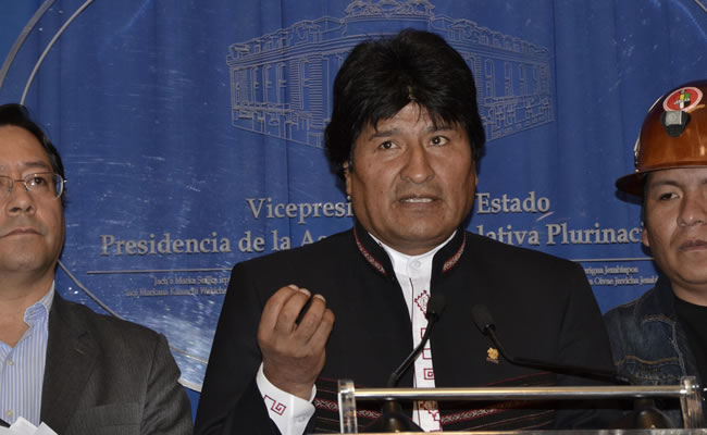 Morales y dirigentes de la COB acuerdan el 10% de incremento a la masa salarial y el 20% al salario mínimo. Foto: ABI