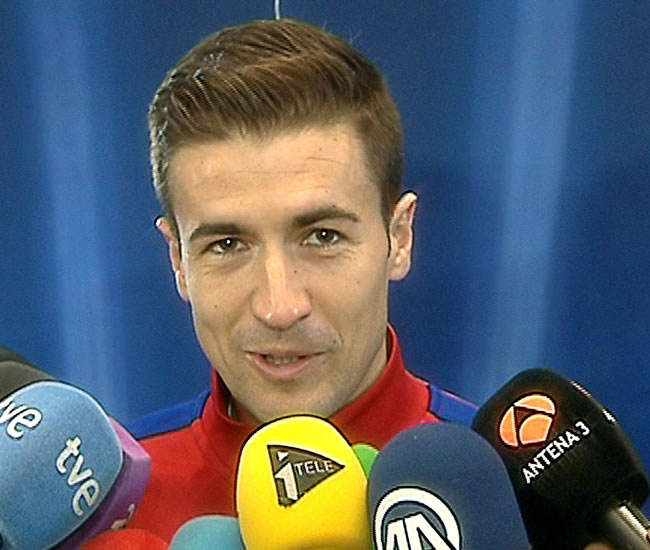 Imagen tomada de televisión del capitán del Atlético de Madrid, Gabriel Fernández "Gabi". Foto: EFE