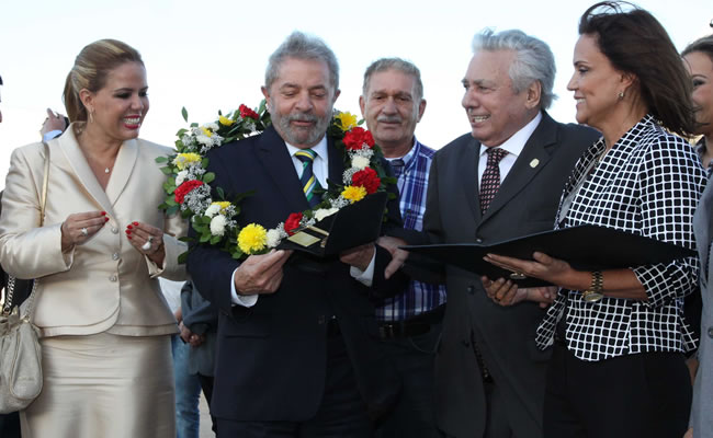 El ex presidente de Brasil Luiz Inácio Lula da Silva a su llegada a la ciudad de Santa Cruz. Foto: ABI