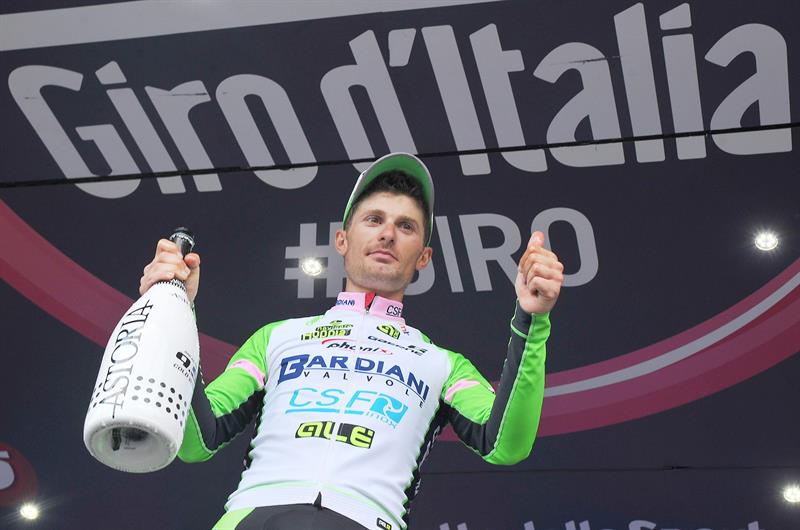 El ciclista italiano Enrico Battaglin ganador de la etapa 14 del Giro de Italia. Foto: EFE