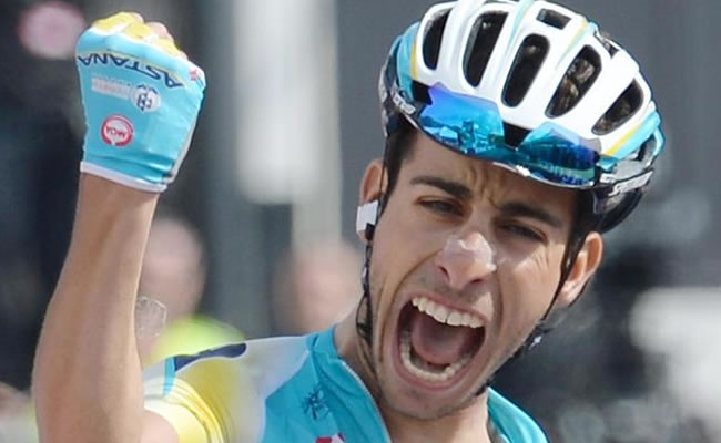 El ciclista italiano Fabio Aru (Astana) se adjudicó la decimoquinta etapa del Giro de Italia. Foto: EFE