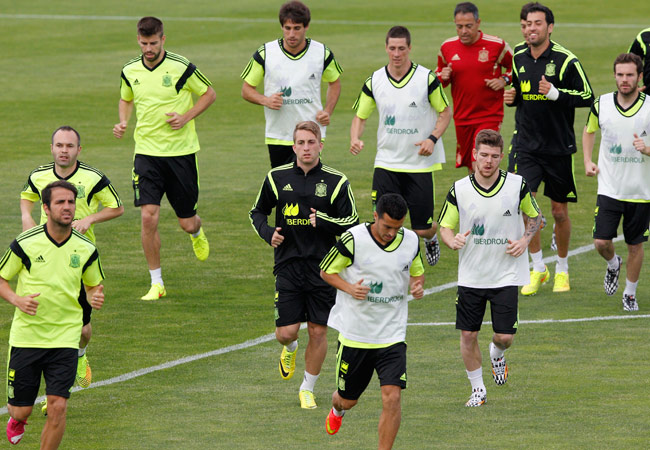 Jugadores de la selección española de fútbol durante el entrenamiento en la Ciudad del Fútbol de Las Rozas (Madrid). Foto: EFE