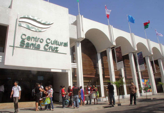 Frontis del Centro Cultural Santa Cruz. Foto: ABI