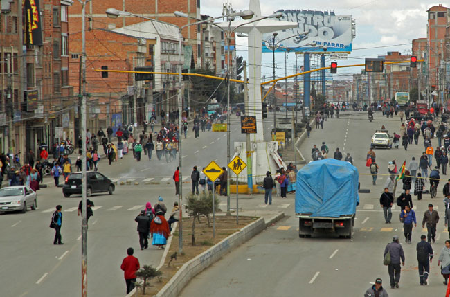 Bloqueos afectaron a los pobladores de la ciudad El Alto por casi una semana. Foto: ABI