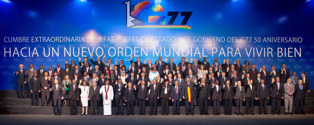 Foto oficial de la cumbre del G77 más China, realizada en la ciudad de Santa Cruz, Bolivia, los días 14 y 15 de junio. Foto: ABI