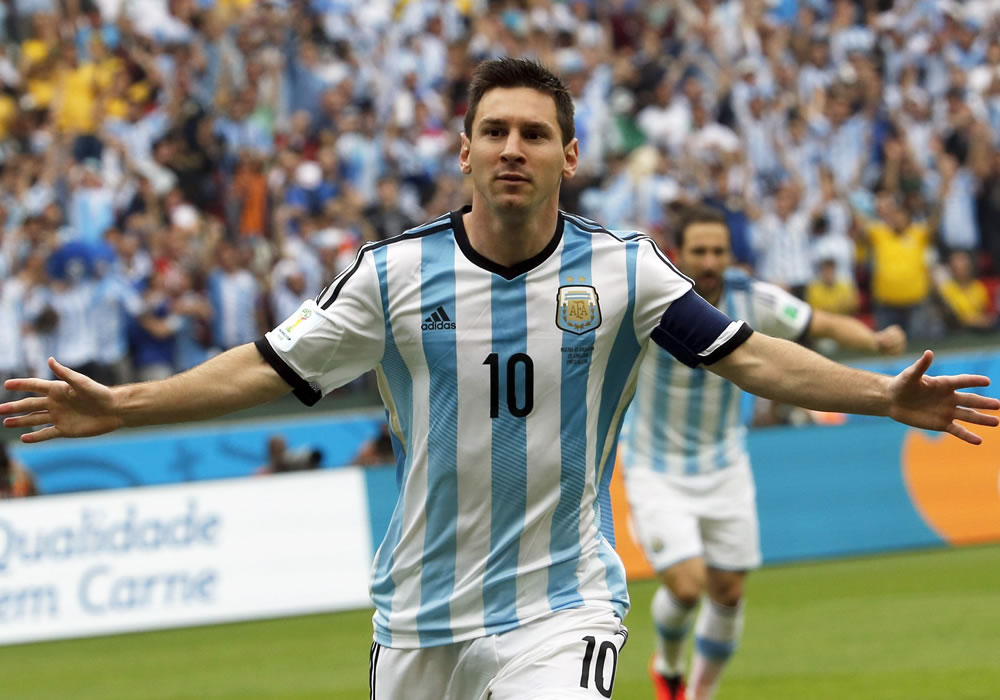 Messi y Argentina cierran el grupo con victoria y con el liderato. Foto: EFE
