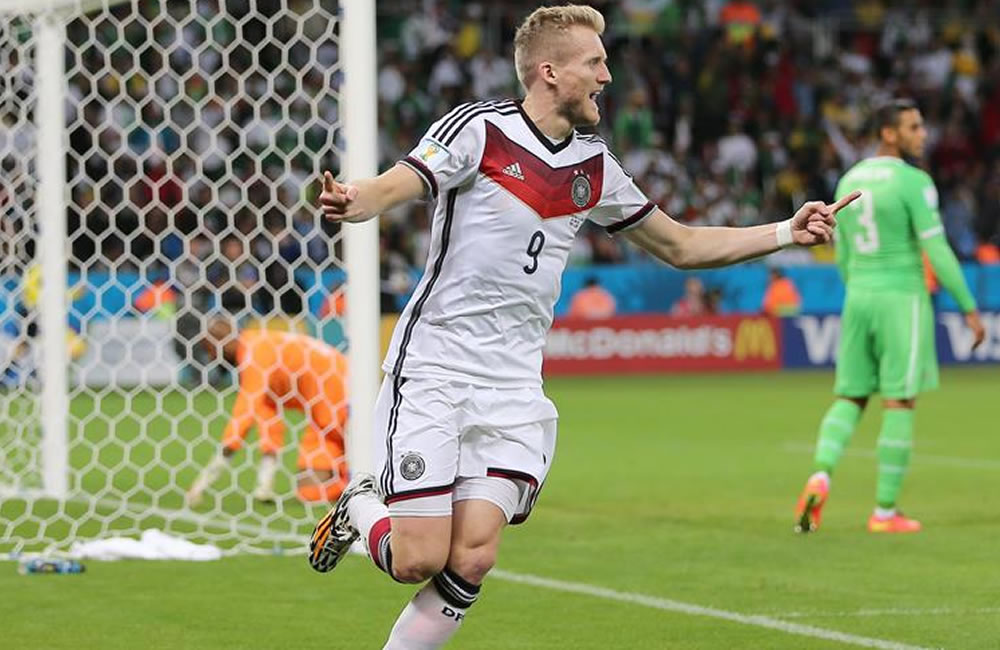 El jugador alemán Andre Schuerrle celebra su gol ante Argelia. Foto: EFE