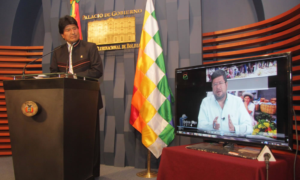 Evo Morales, en conferencia de prensa en Palacio de Gobierno, con Samuel Doria Medina. Foto: ABI