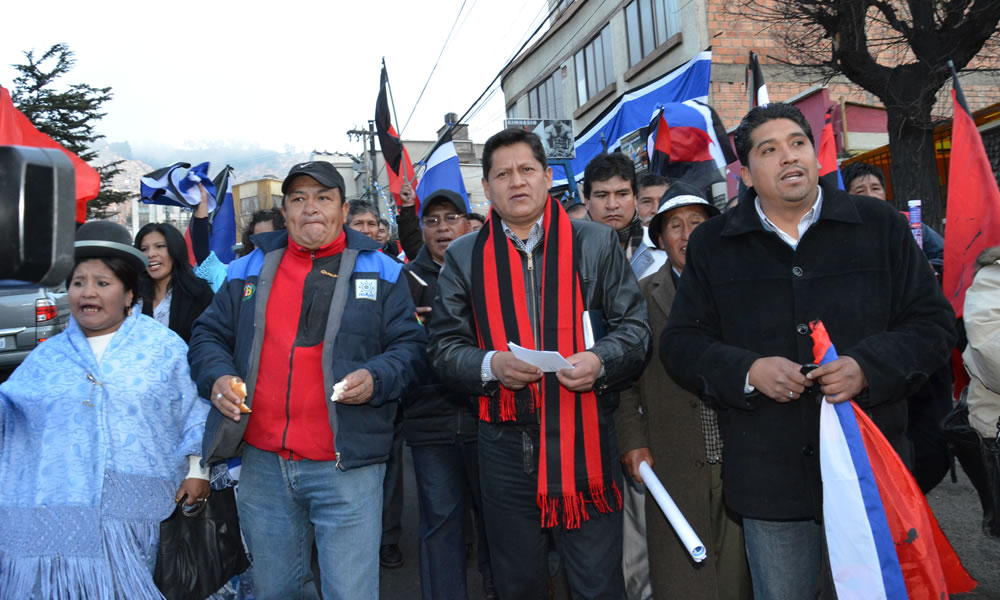 Evo Morales presenta el retornó del dirigente Abel Mamani a filas del MAS. Foto: Jorge Mamani. Foto: ABI