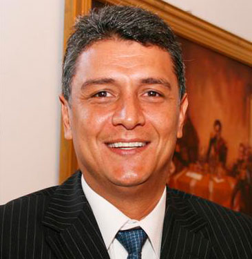 Ernesto Suárez, exgobernador de Beni, actual candidato a la vicepresidencia por Unidad Demócrata. Foto: ABI