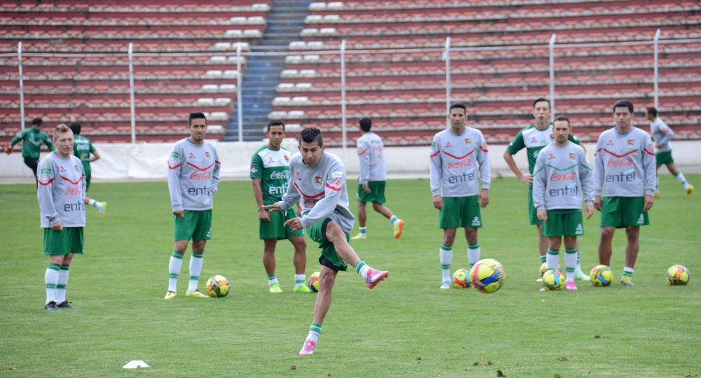 Segunda jornada de entrenamiento de ls Selección Bolivia, en el estadio Hernando Siles. Foto: ABI