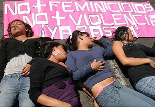 Marchas contra el feminicidio. Foto: ABI
