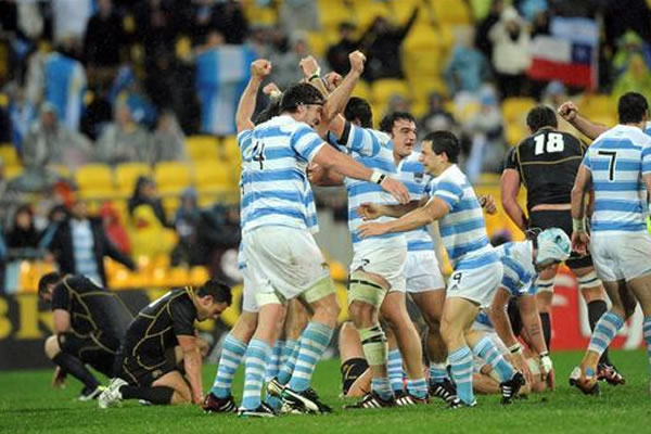 Argentina gana un torneo de rugby de playa en Río de Janeiro. Foto: EFE