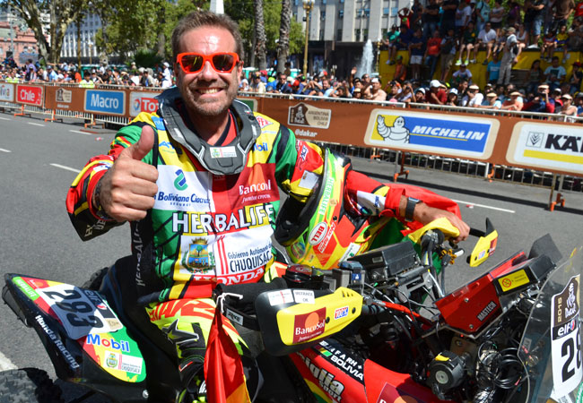 El piloto boliviano Walter Nosiglia, que participa en la categoría quads del Rally Dakar 2015. Foto: ABI