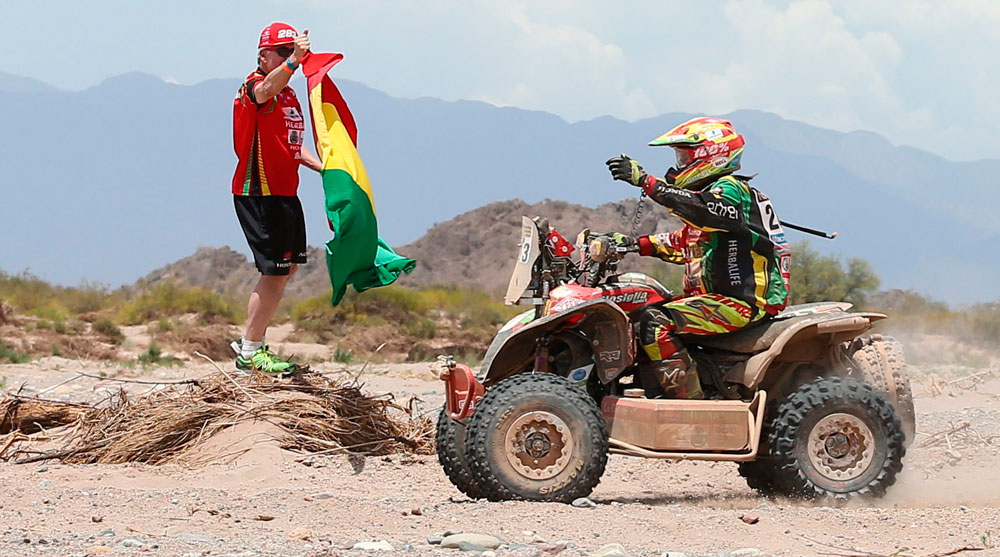 El piloto boliviano de quads, Wálter Nosiglia, en competencia en el Dakar 2015. Foto: EFE