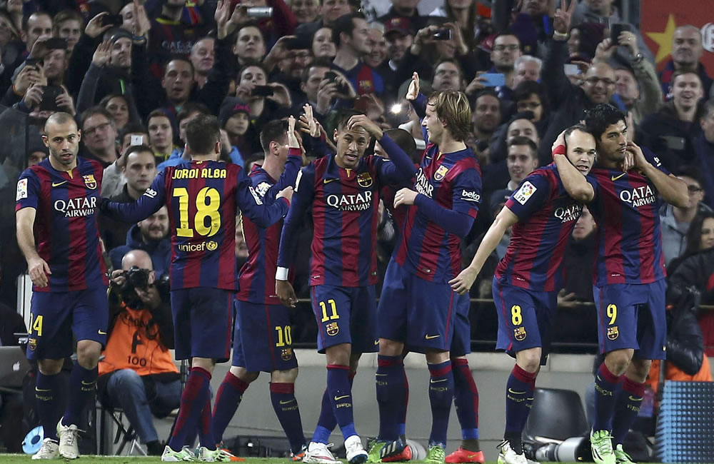 Barcelona examina la progresión del Deportivo, invicto e imbatido en 2015. Foto: EFE