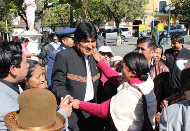 Presidente Evo Morales con el pueblo boliviano. Foto: ABI