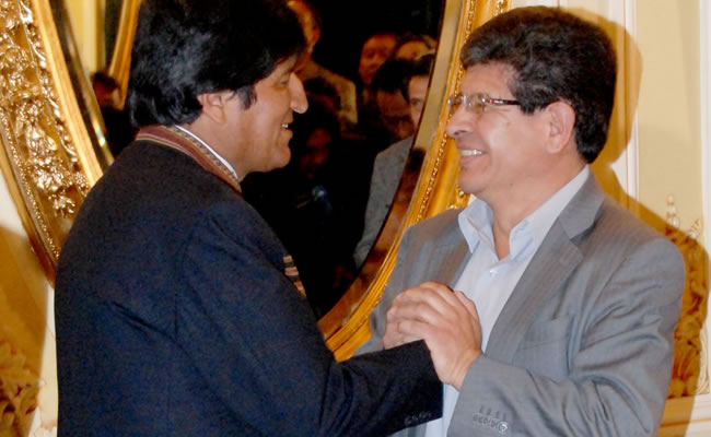 Evo Morales y Carlos Villegas. Foto: ABI