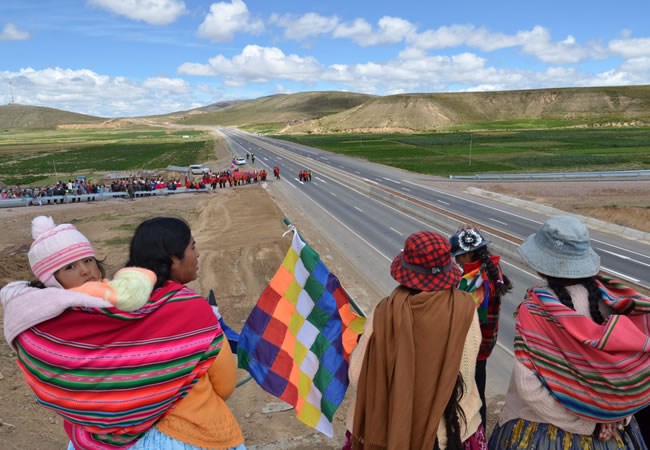 Doble vía La Paz - Oruro. Foto: ABI