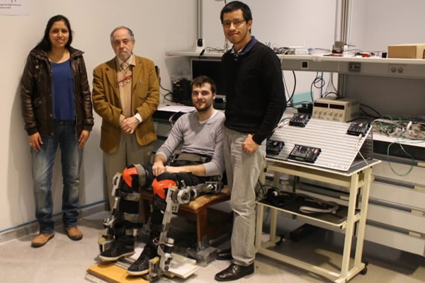 Investigadores crean un exoesqueleto para personas con paraplejia. Foto: EFE