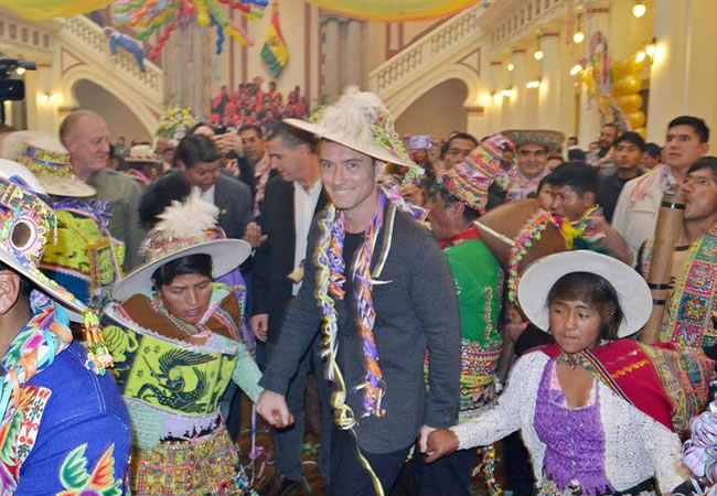 El actor británico Jude Law, durante si visita en el Carnaval de Oruro 2015. Foto: EFE