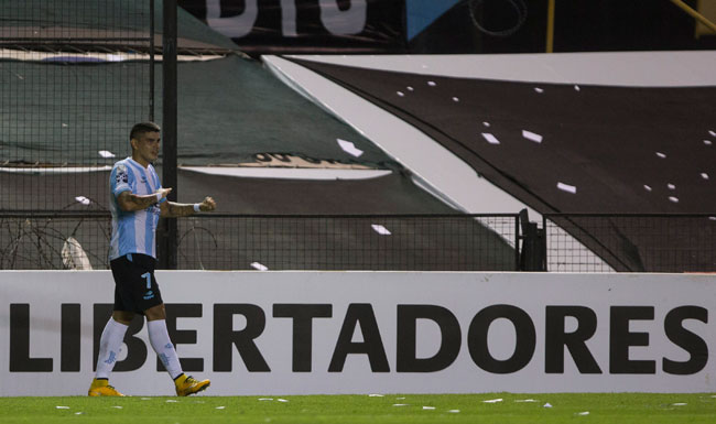 Con seis goles marcados, el argentino  Gustavo Bou de Racing Club, es el actual goleador en la Copa Libertadores. Foto: EFE