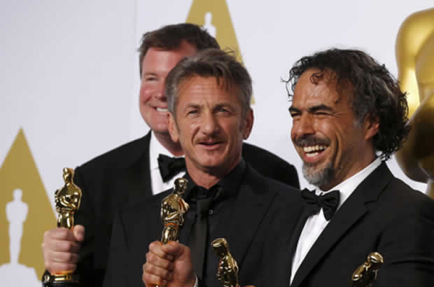 Sean Penn cree de "estúpidos" que malinterpreten su broma a Gonzalez Iñárritu. Foto: EFE