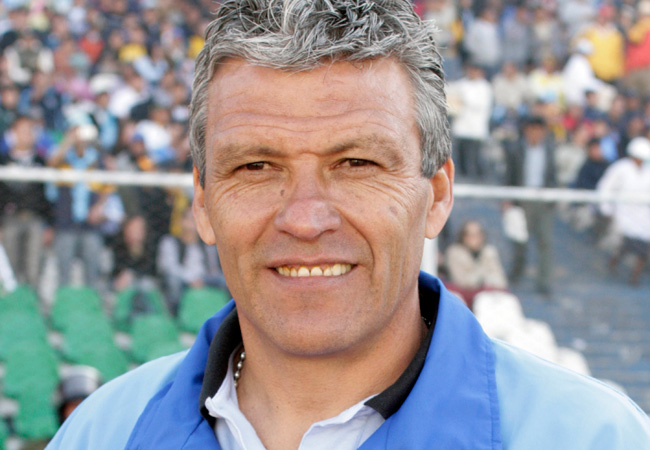 El técnico argentino Néstor Clausen. Foto: ABI